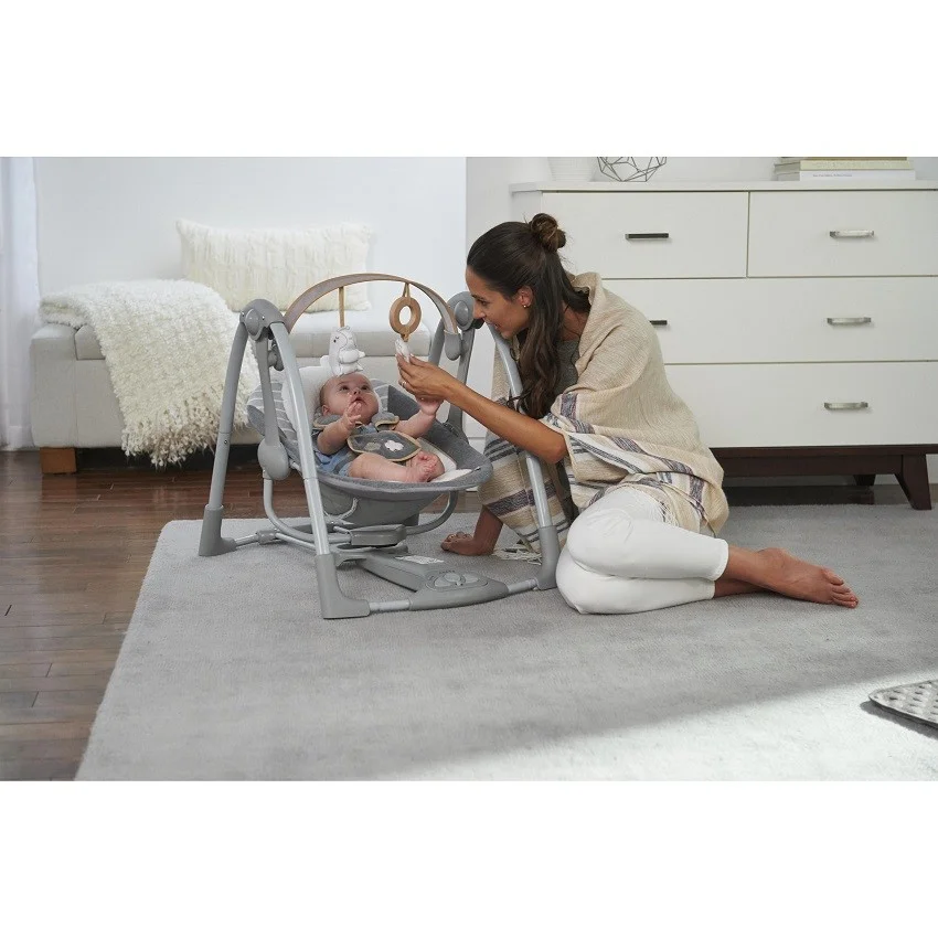 KIDS II Ingenuity Ljuljaska Boutique Collection Swing 'n Go Portable - Bella Teddy 11023